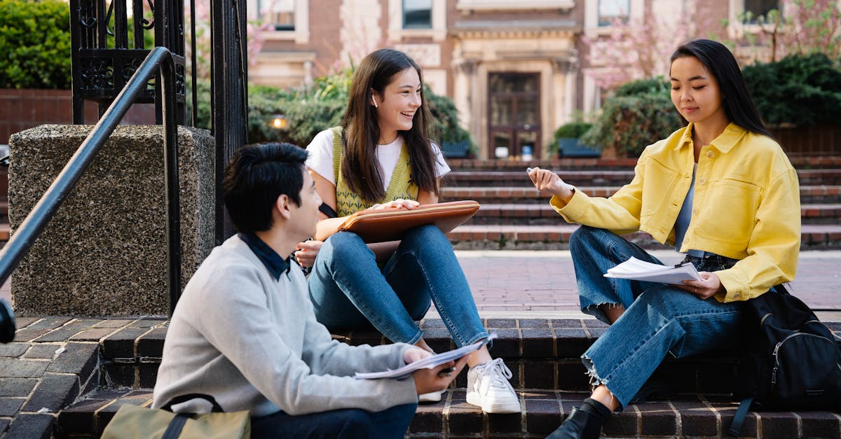 découvrez l'art du dialogue, un échange vivant d'idées et d'émotions. plongez dans l'univers de la communication, explorez des techniques pour améliorer vos conversations et développez des relations significatives grâce à des échanges authentiques.