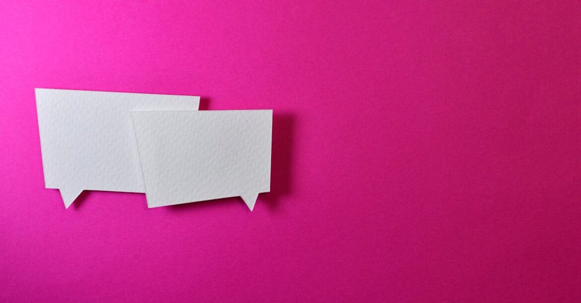 découvrez l'art du dialogue, un échange riche et stimulant qui favorise la compréhension, l'écoute active et le partage d'idées. apprenez à engager des conversations significatives pour renforcer vos relations personnelles et professionnelles.
