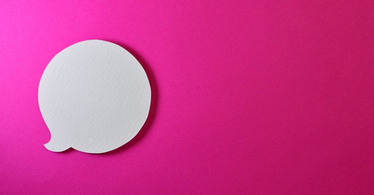 découvrez un dialogue captivant qui explore différentes perspectives à travers une conversation authentique. idéal pour comprendre les dynamiques de communication et enrichir votre vocabulaire en français.