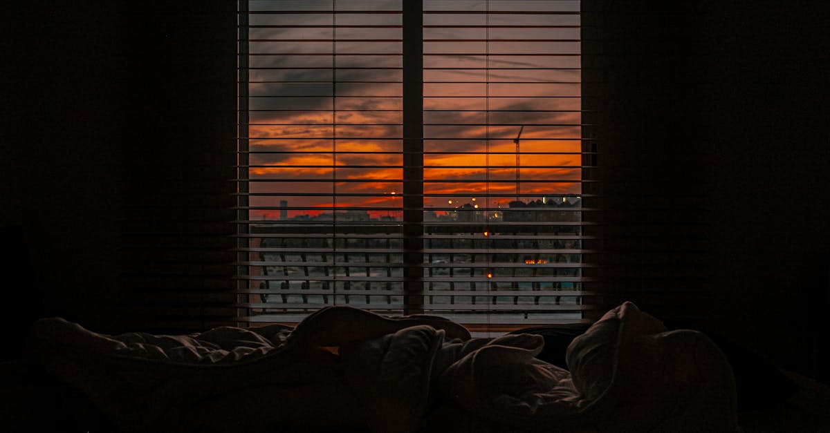découvrez comment le silence influence notre bien-être, favorise la concentration et apaise l’esprit. explorez les bienfaits du silence dans la vie quotidienne et des conseils pour en profiter pleinement.