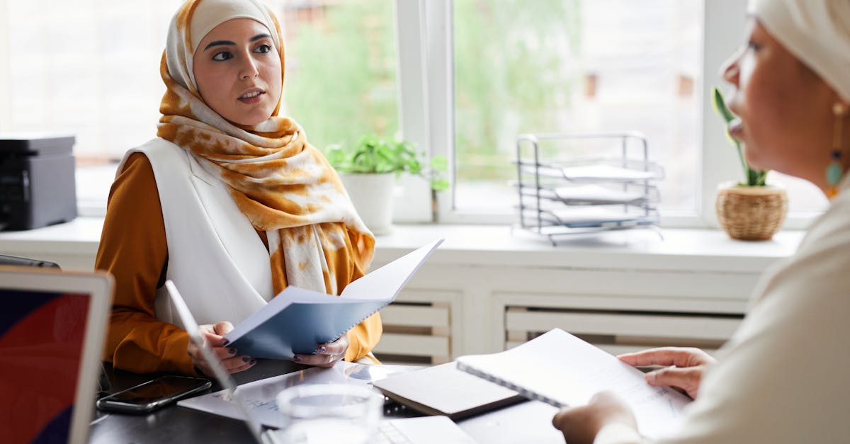 découvrez l'importance du dialogue au travail pour renforcer la collaboration, prévenir les conflits et améliorer le bien-être et la performance des équipes en entreprise.